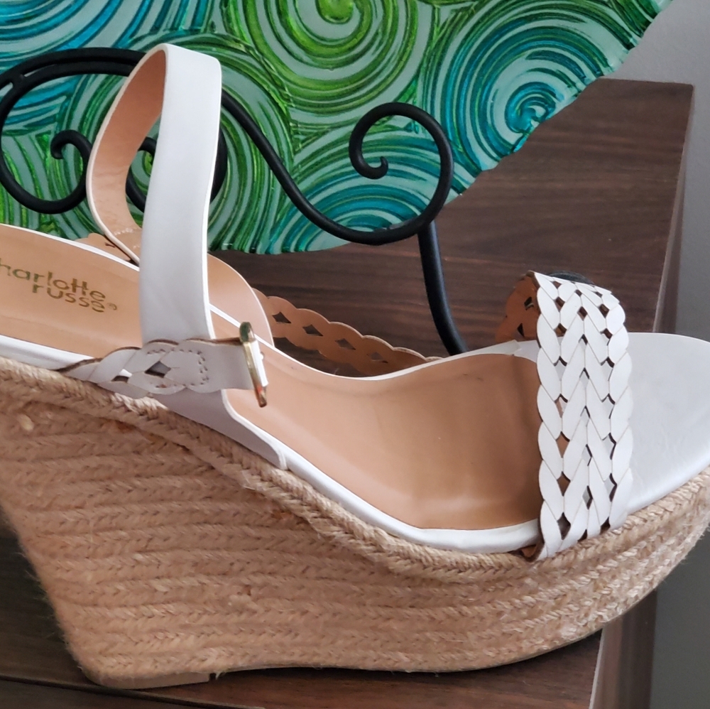 Wedge shoe